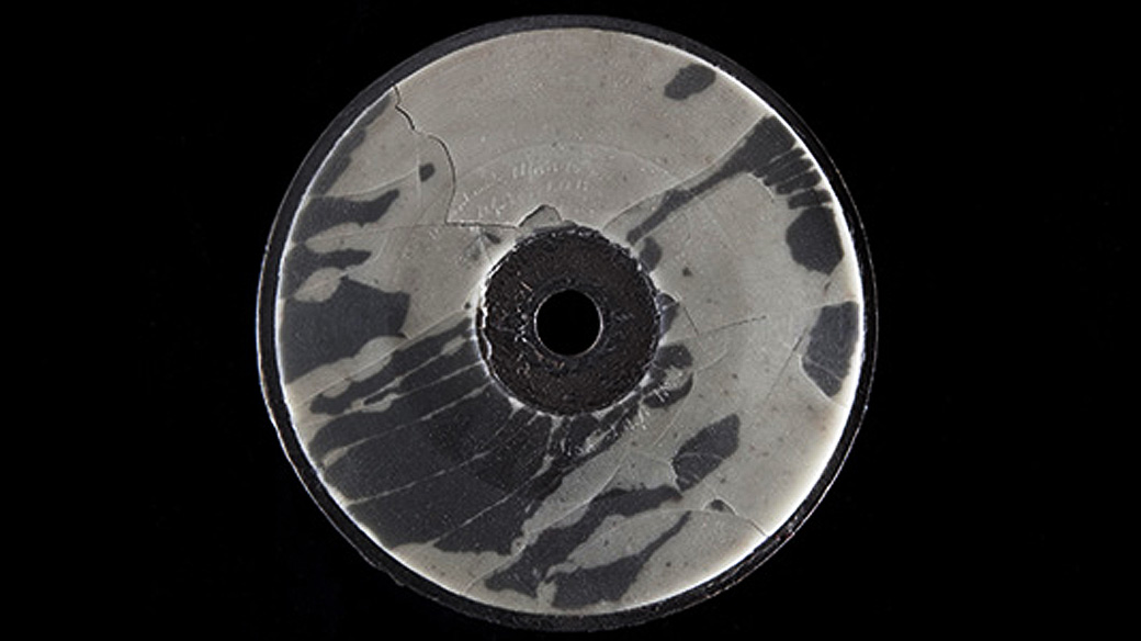 Disco de cera que contém gravações da voz de Alexander Graham Bell