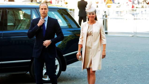 Príncipe William e Catherine, duquesa de Cambridge chegam na Abadia de Westminster para celebrar o 60 º aniversário da coroação da rainha Elizabeth em Londres
