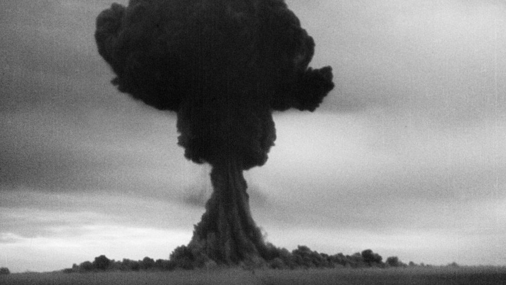 A primeira bomba nuclear testada pela União Soviética, na região de Semipalatinsk, no Cazaquistão