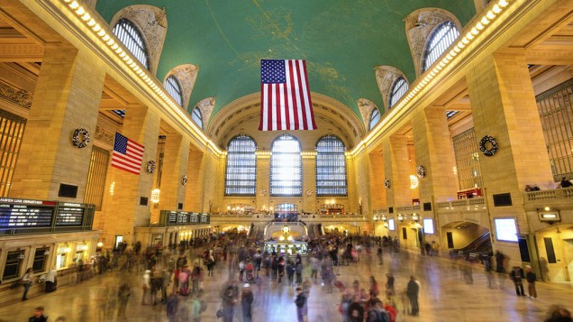 Grand Central Terminal, em Nova York. No final da década de 1960, Jacqueline Kennedy liderou uma campanha para preservar a construção histórica, diante de uma proposta de erguer um edifício de escritórios no local