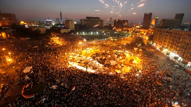 Opositores do presidente do Egito, Mohamed Morsi, se reúnem na Praça Tahrir para pedir sua renúncia, sábado (29/06/2013)