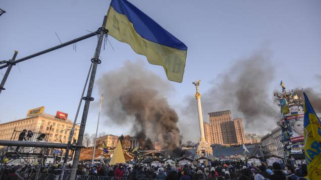 Manifestantes protestam contra o governo em Kiev, na Ucrânia