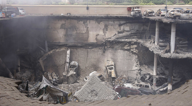 Estacionamento destruído do shopping Westgate, em Nairóbi, capital do Quênia
