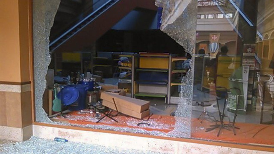 Interior do shopping Westgate em Nairóbi, no Quênia, após  do grupo terrorista somali Al Shabab, que deixou 62 mortos