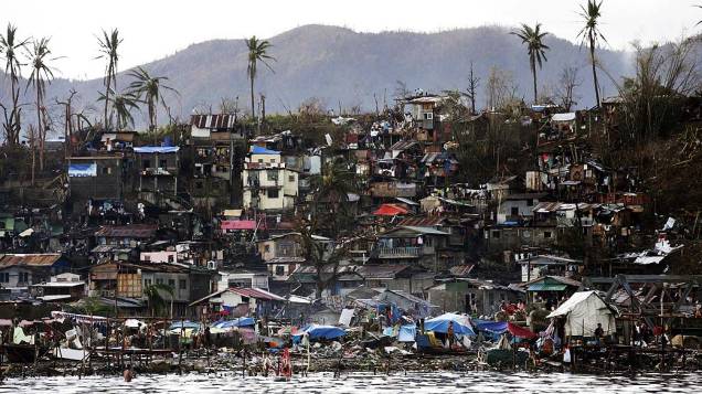 Imagem mostra destruição na cidade de Tacloban, na província de Leyte