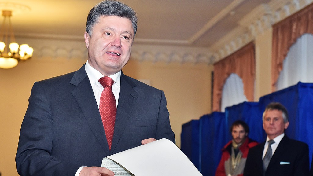 O presidente ucraniano Petro Poroshenko durante o dia de votação, em Kiev