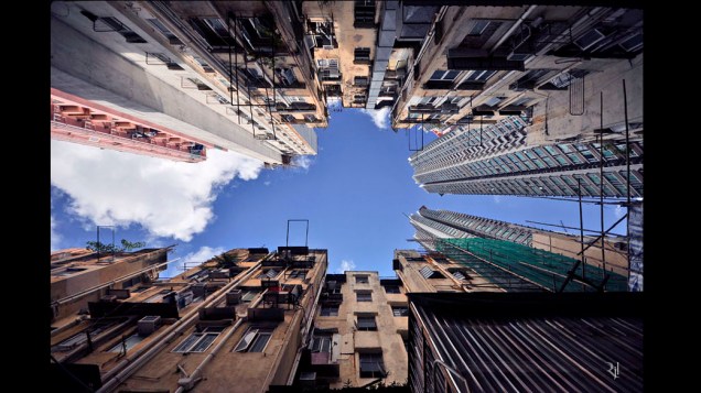 Foto integrante do livro Vertical Horizon publicado pela Asian One sobre os prédios de Hong Kong