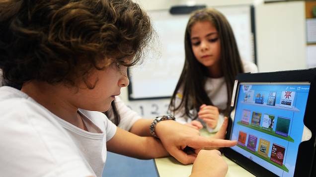 Alunos do Colégio Visconde de Porto Seguro são apresentados à programação por meio de um aplicativo para iPad
