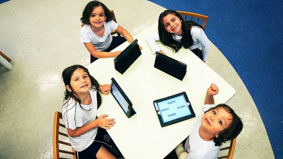 Alunos do Colégio Visconde de Porto Seguro são apresentados à programação por meio de um aplicativo para iPad