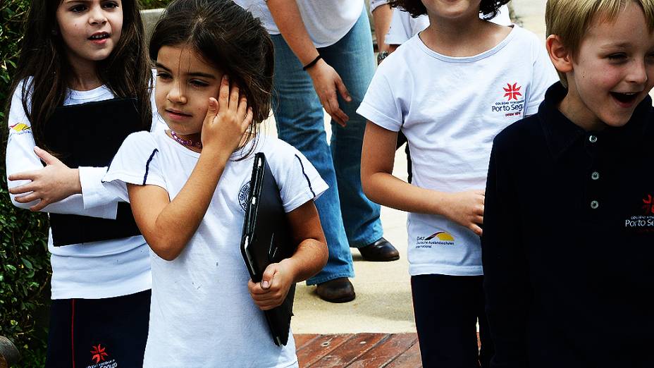 Alunos do Colégio Visconde de Porto Seguro são apresentados à programação por meio de um aplicativo para iPad