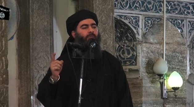 Abu Bakr al-Baghdadi no vídeo divulgado sábado. Detalhe para o relógio cromado