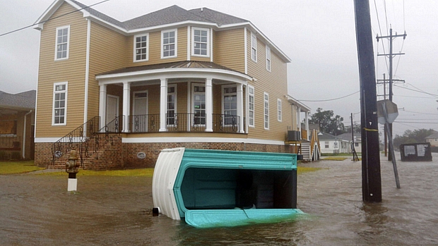 Alerta: bairros de Nova Orleans foram inundados