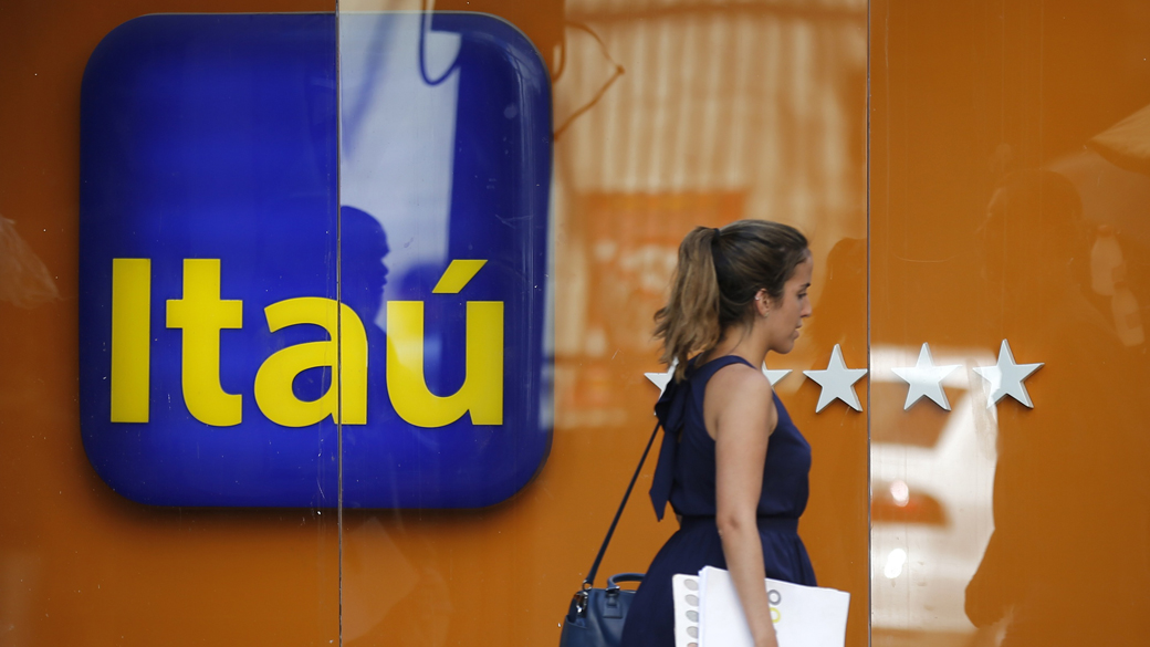 Fachada do Itaú, no Rio de Janeiro