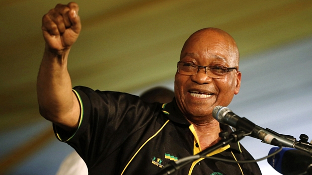 Presidente Jacob Zuma comemora vitória em seu partido