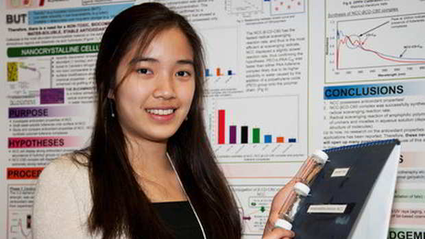 Janelle Tam, estudante de 16 anos que recebeu prêmio por descobrir princípio antienvelhecimento na celulose