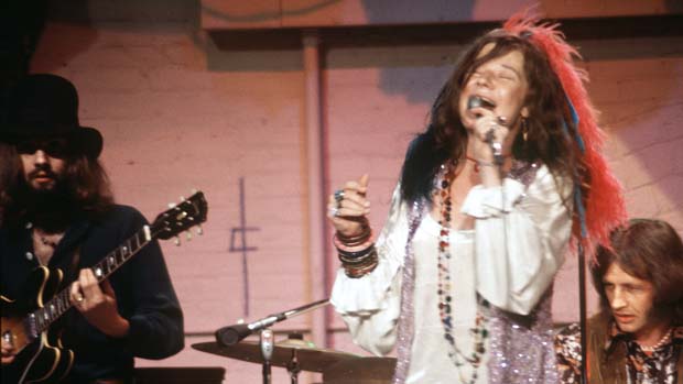 Janis Joplin se apresenta no programa The Dick Cavett Show, em maio de 1970