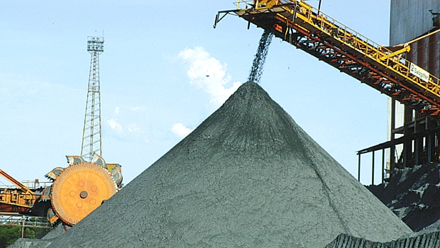 Moody's cita queda dos preços do minério de ferro como desafio ao futuro da Vale