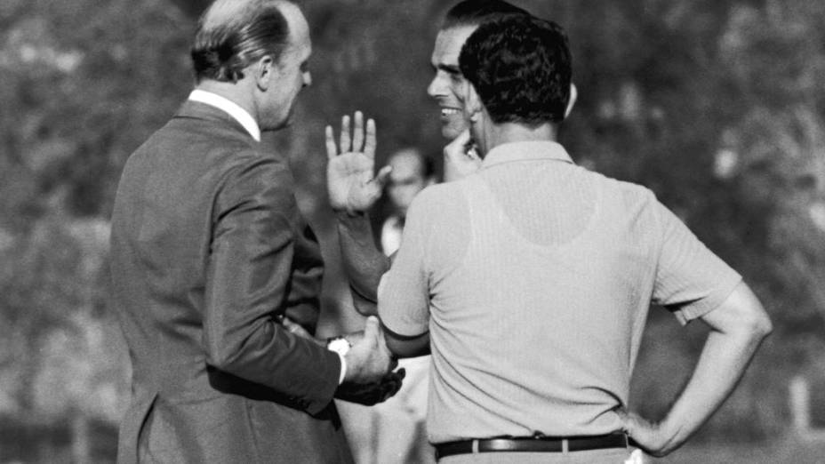 João Havelange, João Saldanha e Antônio do Passo durante treino da seleção brasileira, em 1969