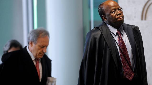Ministro Joaquim Barbosa, relator, durante o julgamento do mensalão, em 07/11/2012