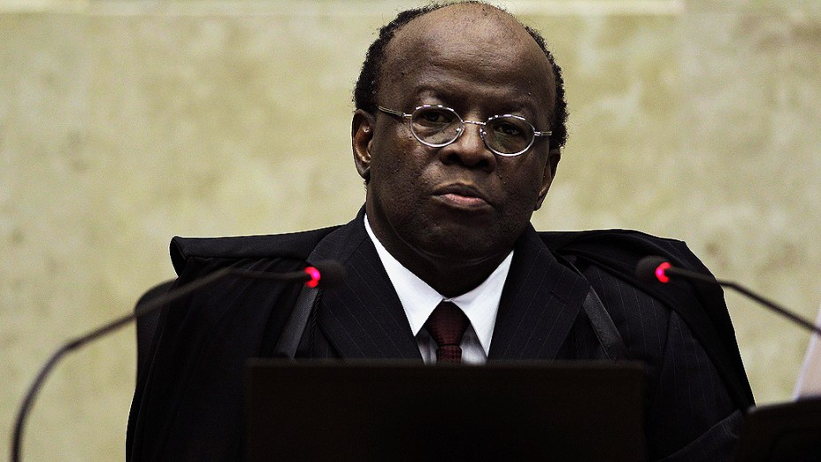 Joaquim Barbosa, como presidente do STF e relator do Mensalão, em 28/11/2012