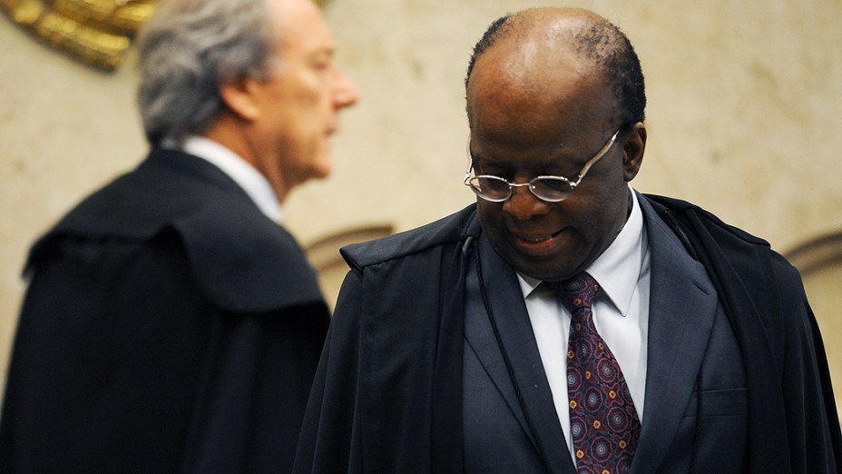 Ricardo Lewandowski e Joaquim Barbosa durante o julgamento do mensalão