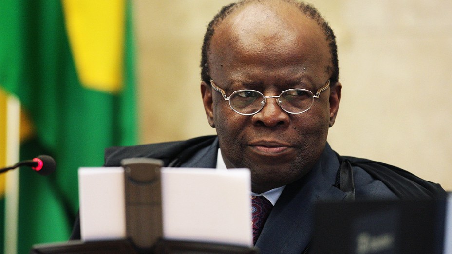 Joaquim Barbosa, como presidente do STF e relator do Mensalão, em 05/12/2012