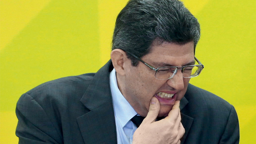O ministro da Fazenda Joaquim Levy: diante do atoleiro