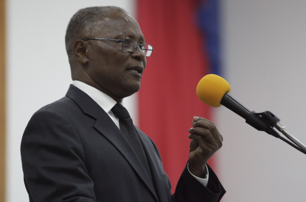 Jocelerme Privert, presidente do Senado do Haiti e eleito presidente interino do país
