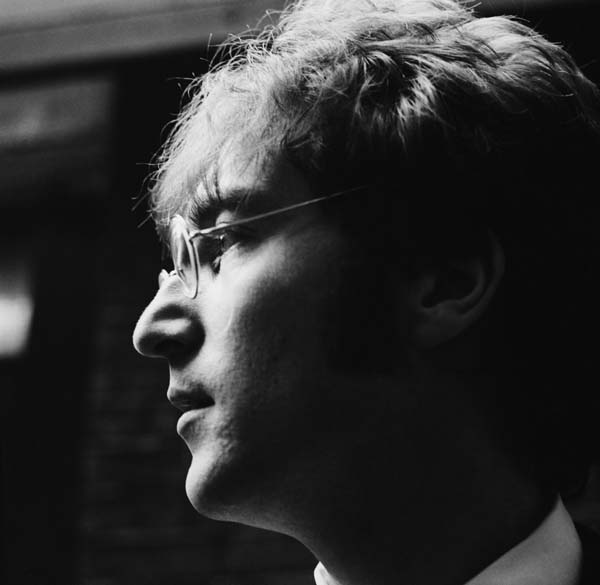John Lennon, em junho de 1967