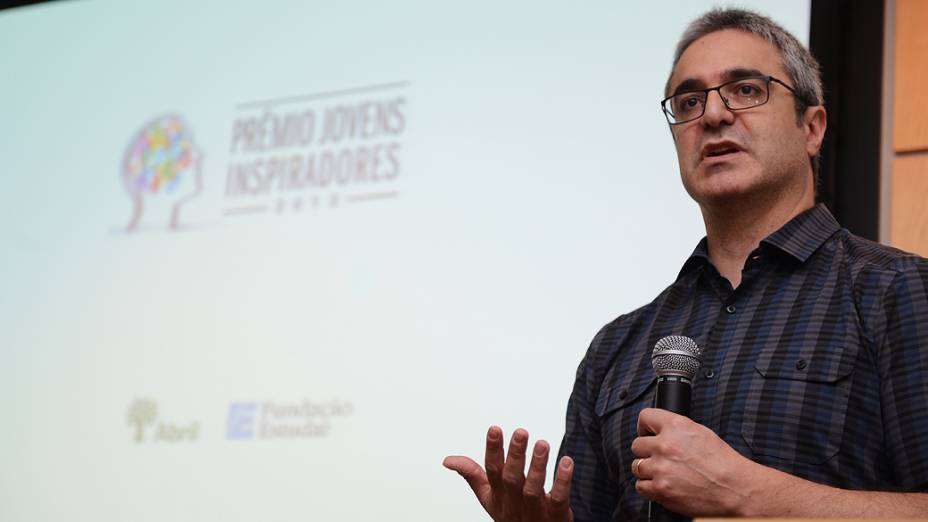 Carlos Graieb, editor-executivo do site de VEJA deu as boas-vindas aos semifinalistas