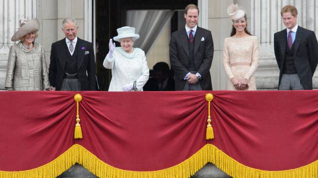Família Real no último dia das comemorações do jublieu de diamante da Rainha Elizaberth II