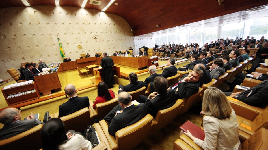 Visão geral do plenário do STF, durante julgamento do mensalão, em 07/08/2012