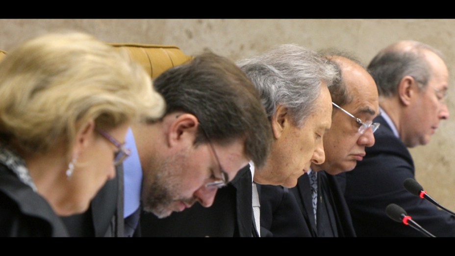 Ministros passam a votar quanto ao item IV da denúncia