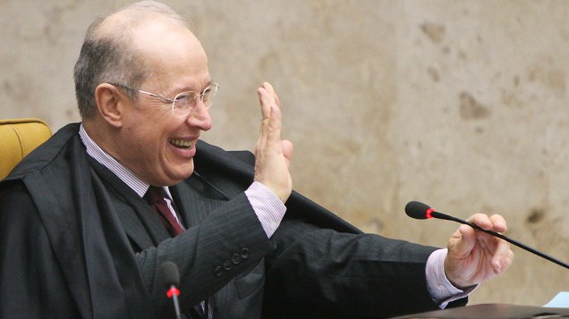 Ministro Celso de Mello no julgamento que analisa imputação de lavagem de dinheiro a réus ligados ao PTB