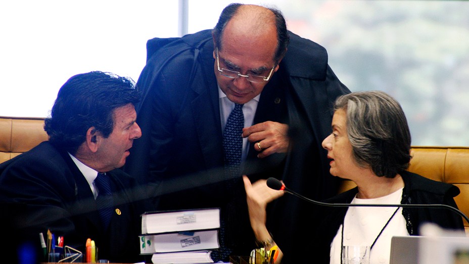 Ministros do STF durante julgamento do mensalão, em 06/12/2012