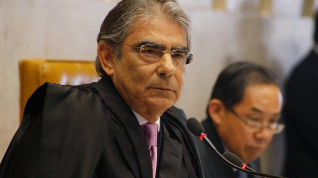 O presidente do Supremo Tribunal Federal, ministro Carlos Ayres Britto, durante a sessão para o julgamento da Ação Penal 470, mais conhecida como processo do mensalão