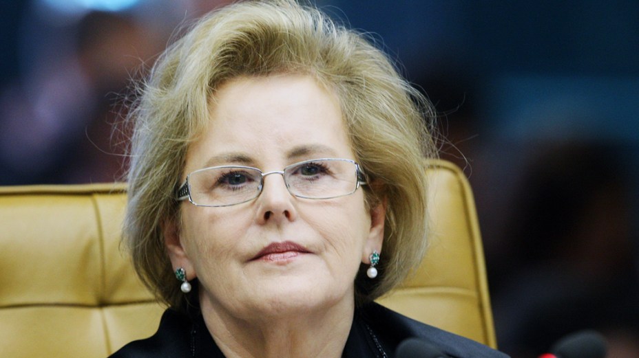 Ministra Rosa Weber durante sessão que julga Ação Penal 470