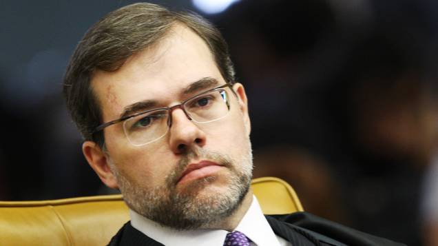 Juiz José Antonio Dias Toffoli comparece ao julgamento do mensalão no Supremo Tribunal Federal, em Brasília