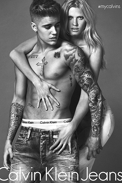 <p>Justin Bieber e Lara Stone na nova campanha Calvin Klein</p>