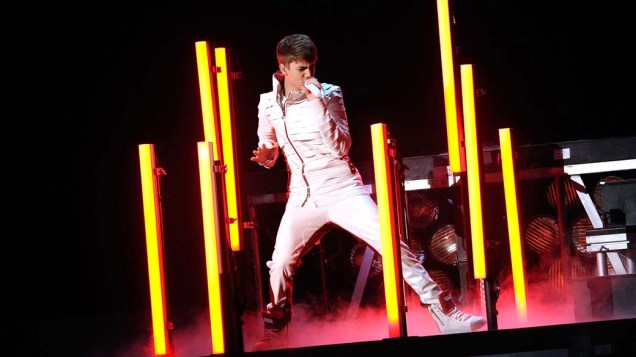 <p>Justin Bieber durante o American Music Awards 2011 em Los Angeles, Califórnia</p> <p>Justin Bieber durante o American Music Awards 2011 em Los Angeles, Califórnia</p>