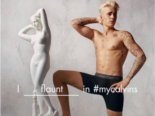 Justin Bieber posa para a Calvin Klein