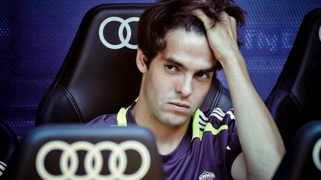 Kaká ficou no banco de reserva na estreia do Real Madrid pelo Campeonato Espanhol