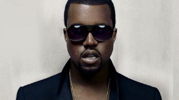 Kanye West usando grillz