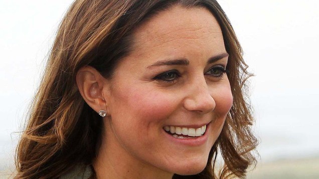 Kate Middleton faz sua primeira aparição pública, nesta sexta-feia (30) desde o anúncio de sua gravidez