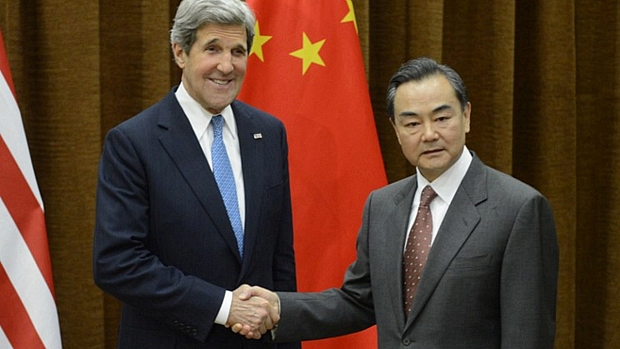 John Kerry se encontra com o ministro da Relações Exteriores chinês Wang Yi, em Pequim
