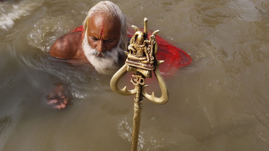 Fotos: Indianos celebram o festival religioso Maha Kumbh Mela - 14/01/2013  - UOL Notícias