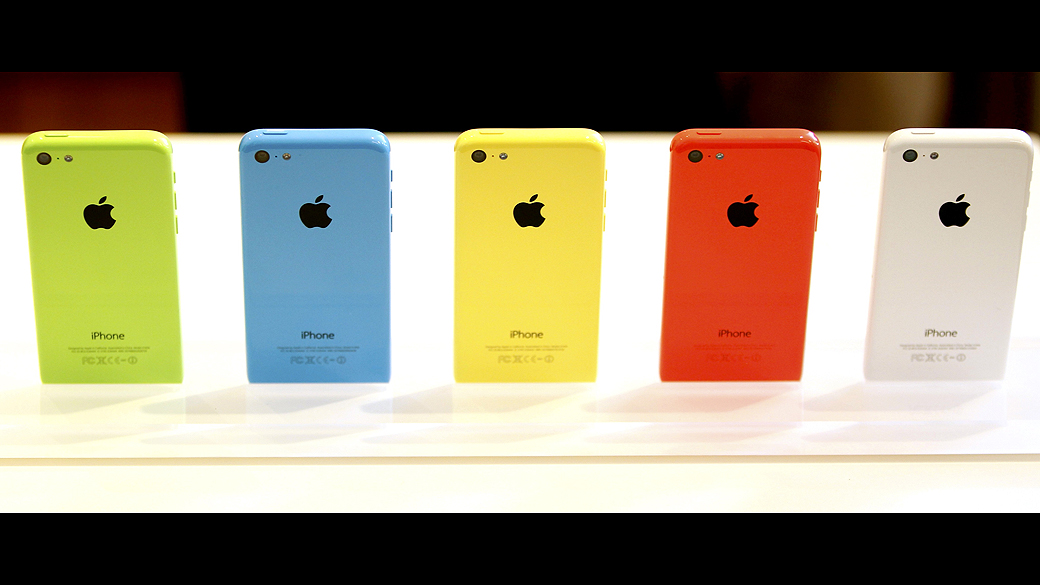 Apple vende Gradiente na Justiça por direito de usar marca iPhone no Brasil