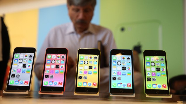 Novo iPhone 5C, apresentado durante evento da Apple em Cupertino, Califórnia Novo iPhone 5C, apresentado durante evento da Apple em Cupertino, Califórnia