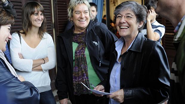 Líder da coalizão independentista EH Bildu, que conseguiu o segundo lugar nas eleições, Laura Mintegi