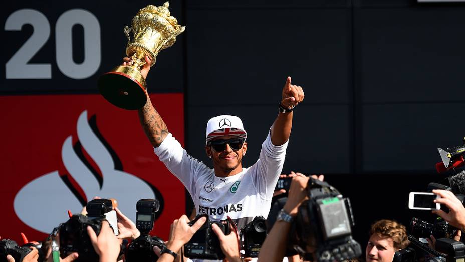 Lewis Hamilton vence pela segunda vez o GP de Silverstone, na Inglaterra